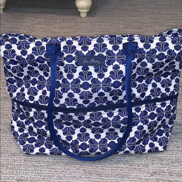 Vera Bradley Blue & White Expandable Bag - Picture 7 of 7
